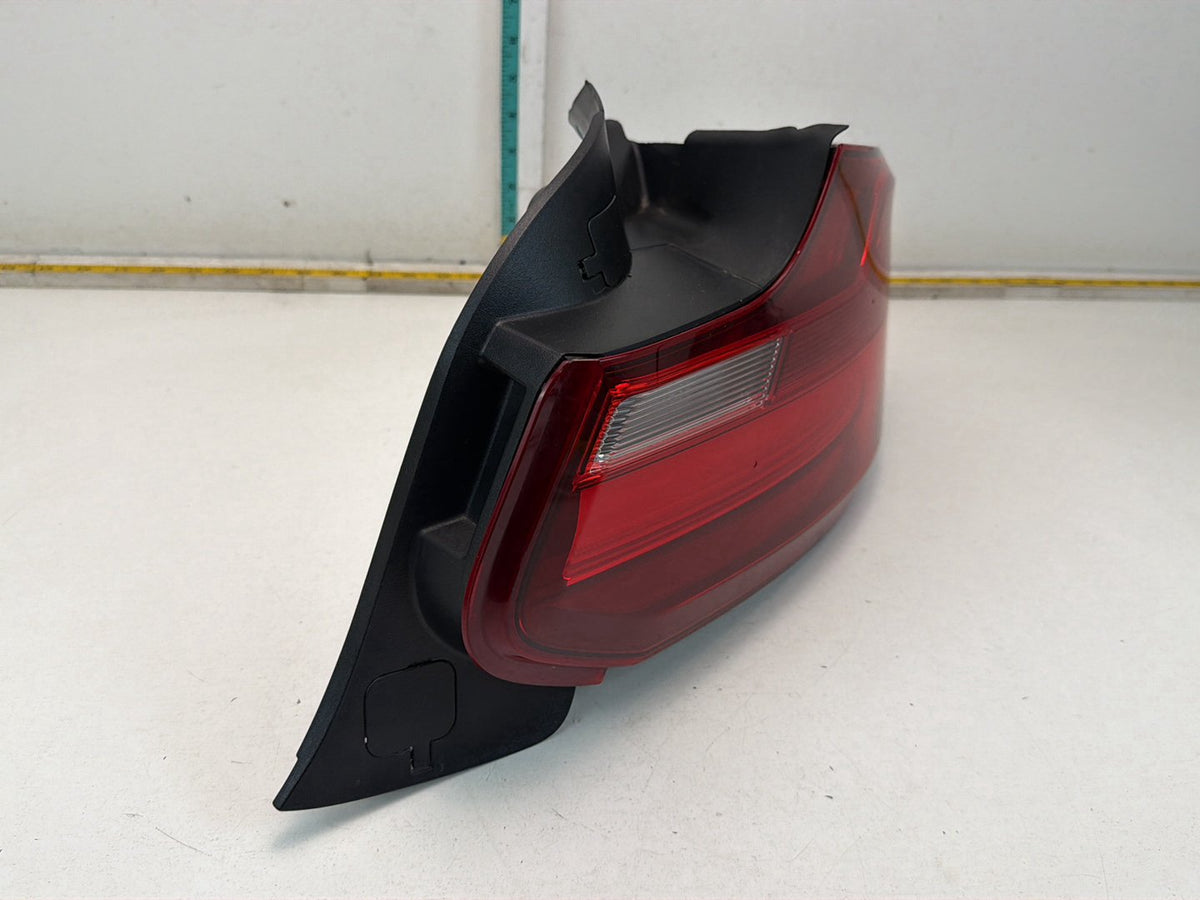 2014-2016 BMW 228i F22 Rear Right Passenger Side Tail Light 7295428 OEM
