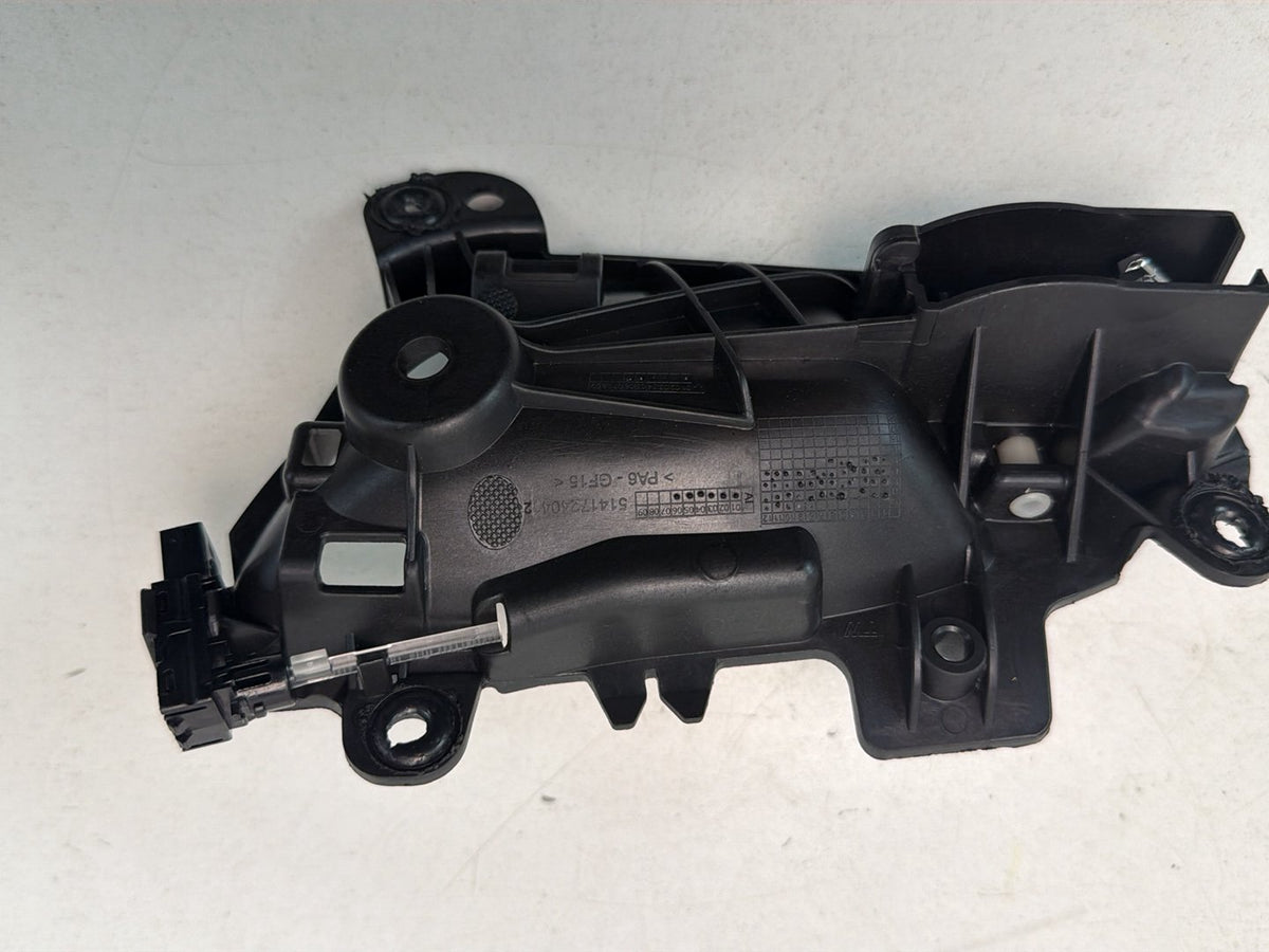 2014-2016 BMW 228i F22 Front Right Passenger Side Interior Door Handle OEM