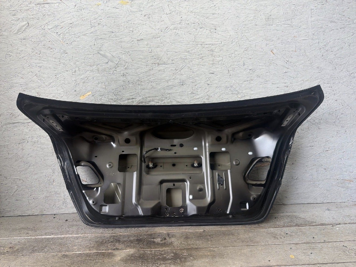 2013-2019 Nissan Sentra SV Rear Trunk Lid Shell Decklid Assembly Black OEM