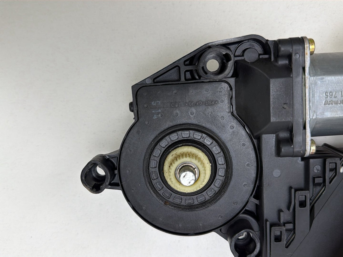 2003-2006 Porsche Cayenne Rear Left Door Window Regulator Motor 7L0959703 OEM