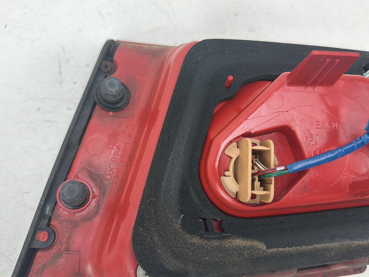 2007-2009 Lexus ES350 S190 Rear Left Driver Side Inner Tail Light OEM