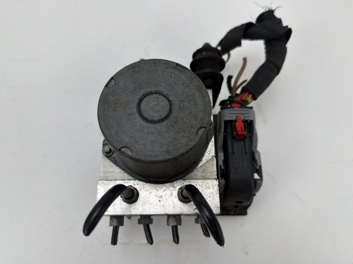 2015-2017 Audi Q5 ABS Anti-Lock Brake Pump Control Module 8R0614517DB OEM