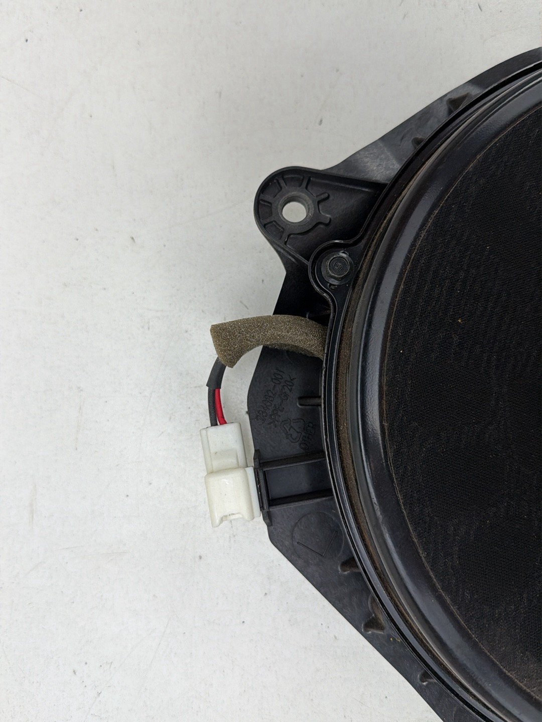 2011-2013 Infiniti G37-Front Right Speakers 284082-001 OEM