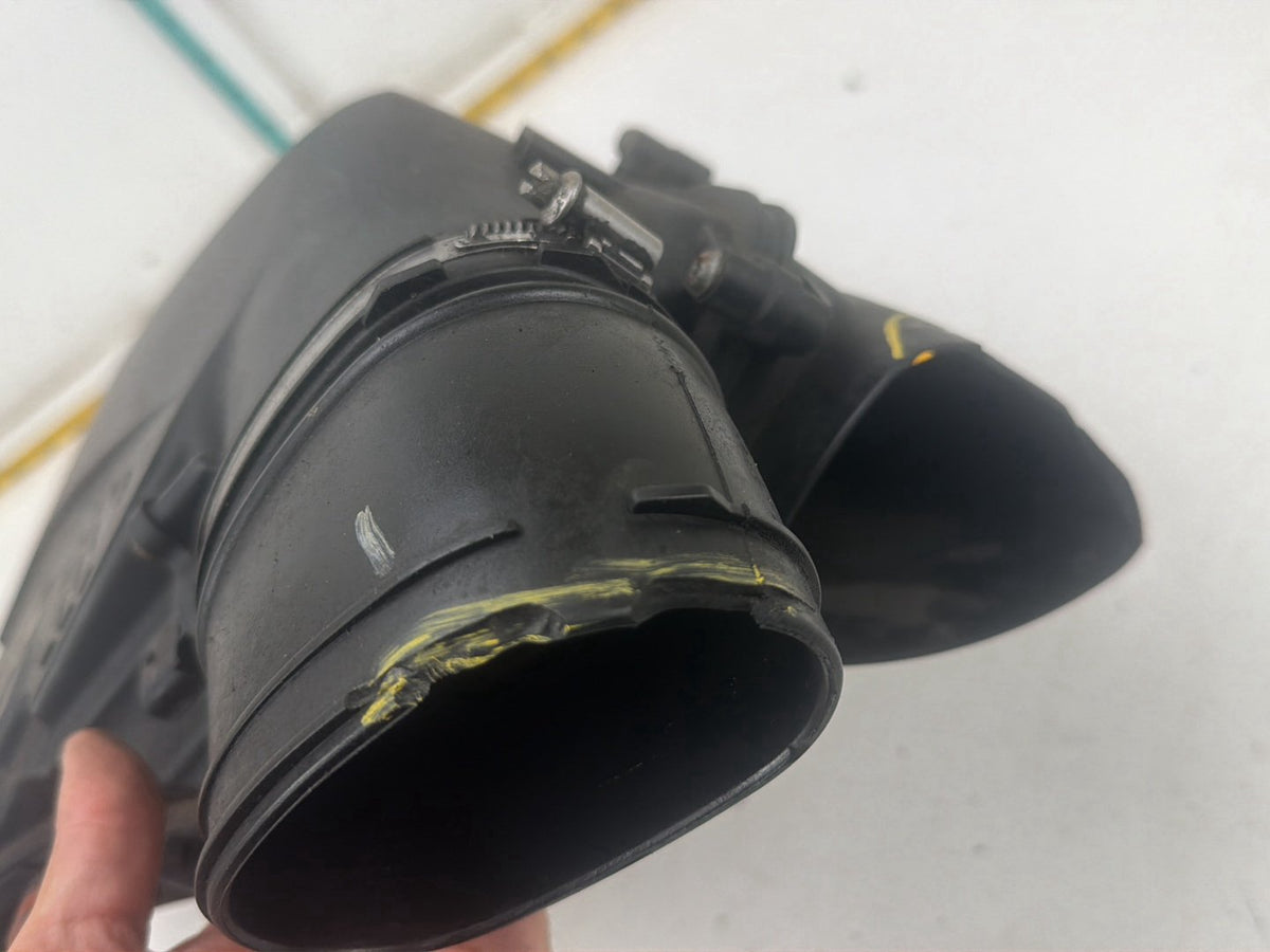 2007-2013 BMW X5 4.4L Left Air Intake Filter Housing/ Box 7577455 OEM