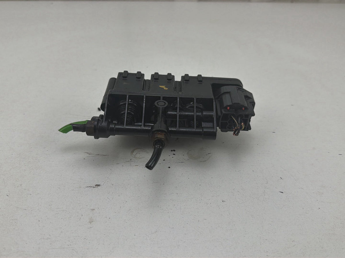 2010-2013 Land Rover Range Rover Sport Air Suspension Control Valve OEM