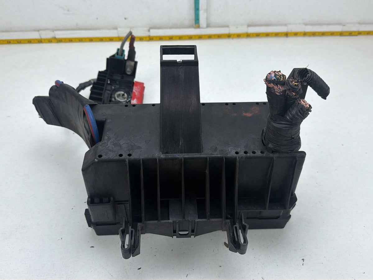 2011-2015 Ford Explorer Engine Bay Fuse Box Relay OEM