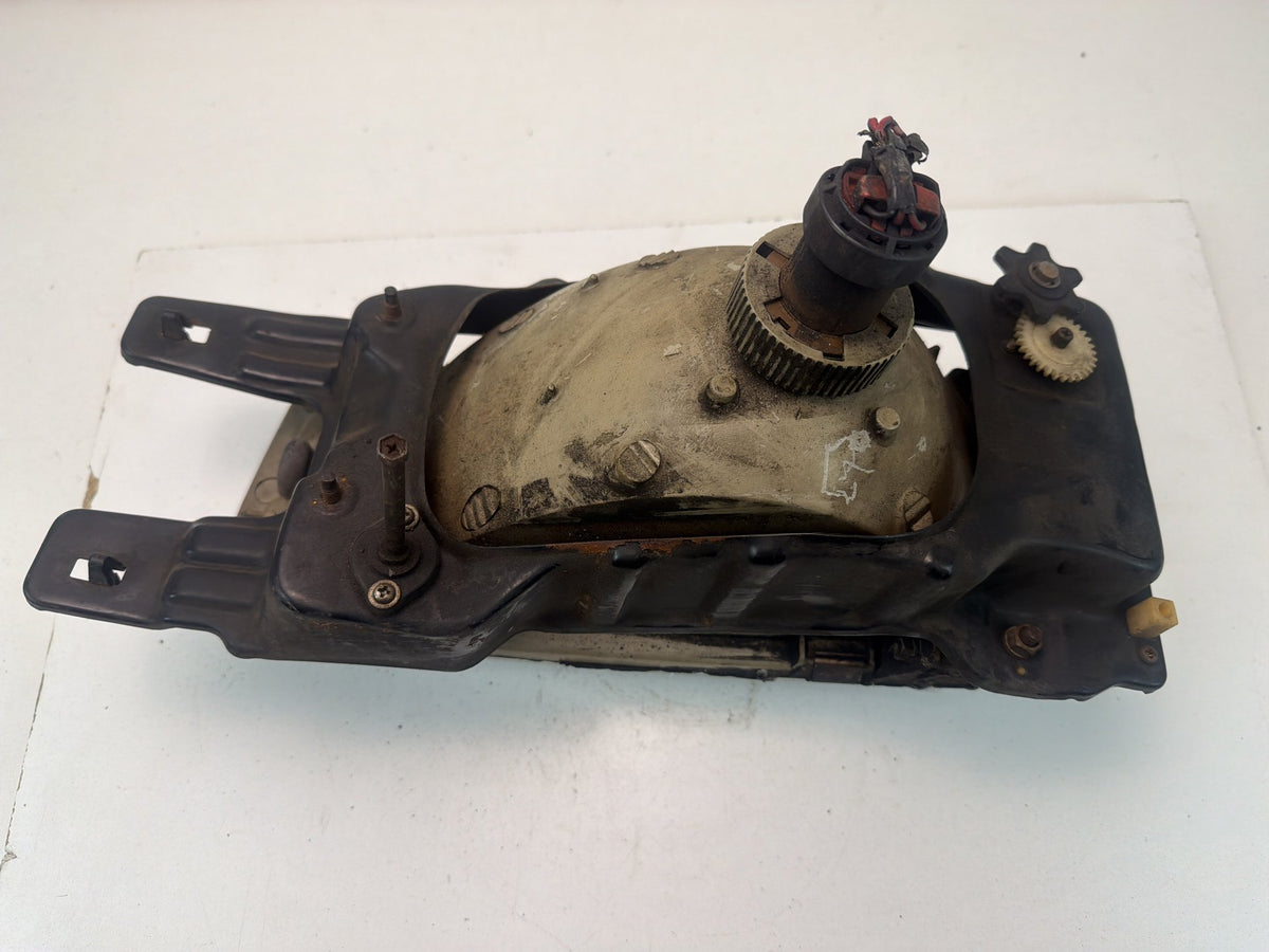 1989-1994 Nissan Maxima Front Right Passenger Side Headlight B601085E01 OEM