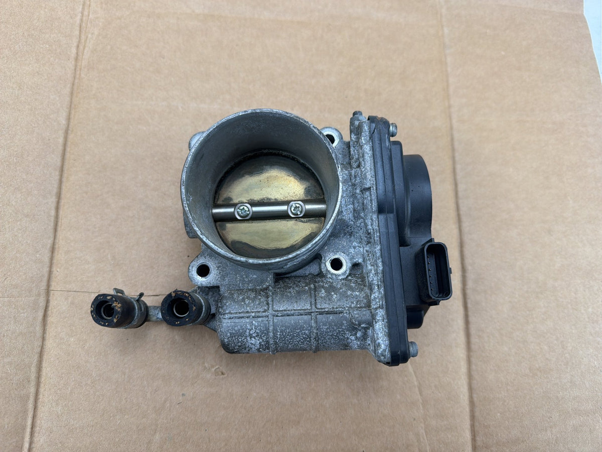 2009-2013 Infiniti G37 3.7L Left Side Throttle Body Throttle Valve Assembly OEM