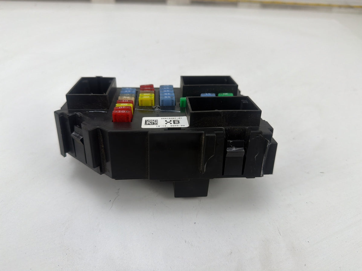 2007-2014 GMC DENALI GMT900 Dashboard Cabin Interior Fuse Box Relay Block OEM