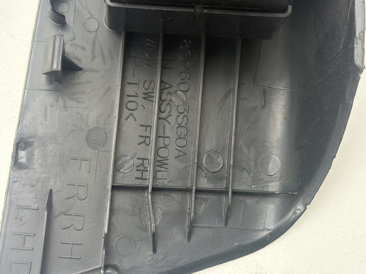 2013-2019 Nissan Sentra Right Front Passenger Door Window Switch 80960-3SG0A OEM
