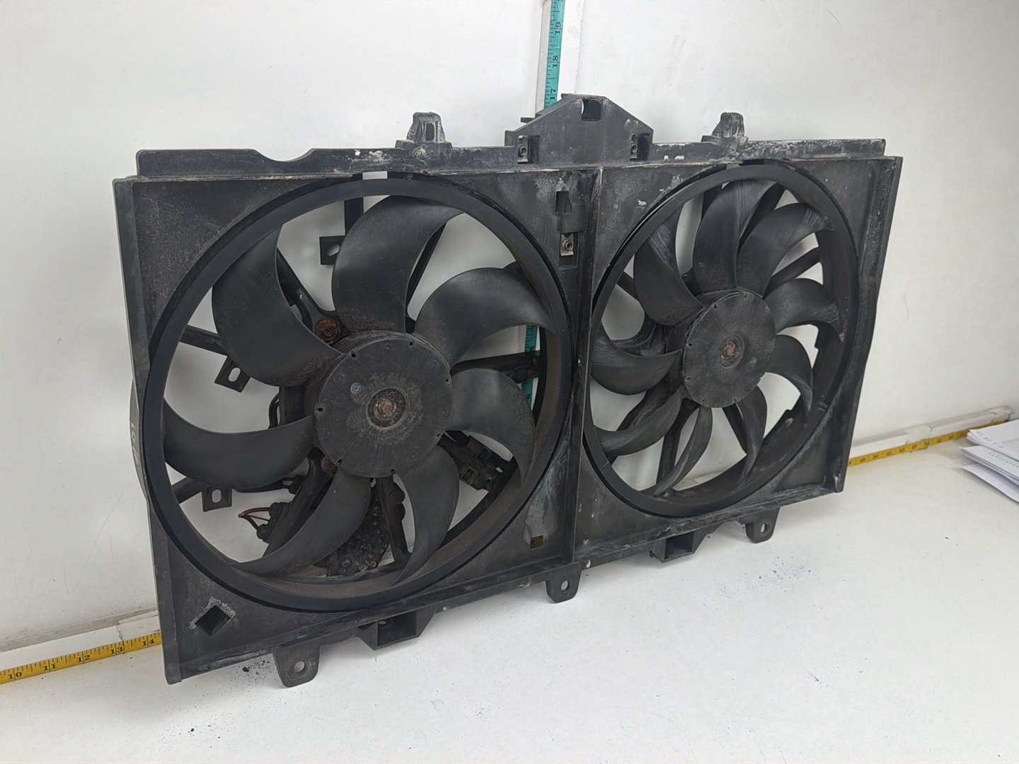 2014-2017 Maserati Ghibli Radiator Engine Electric Cooling Fan Shroud OEM