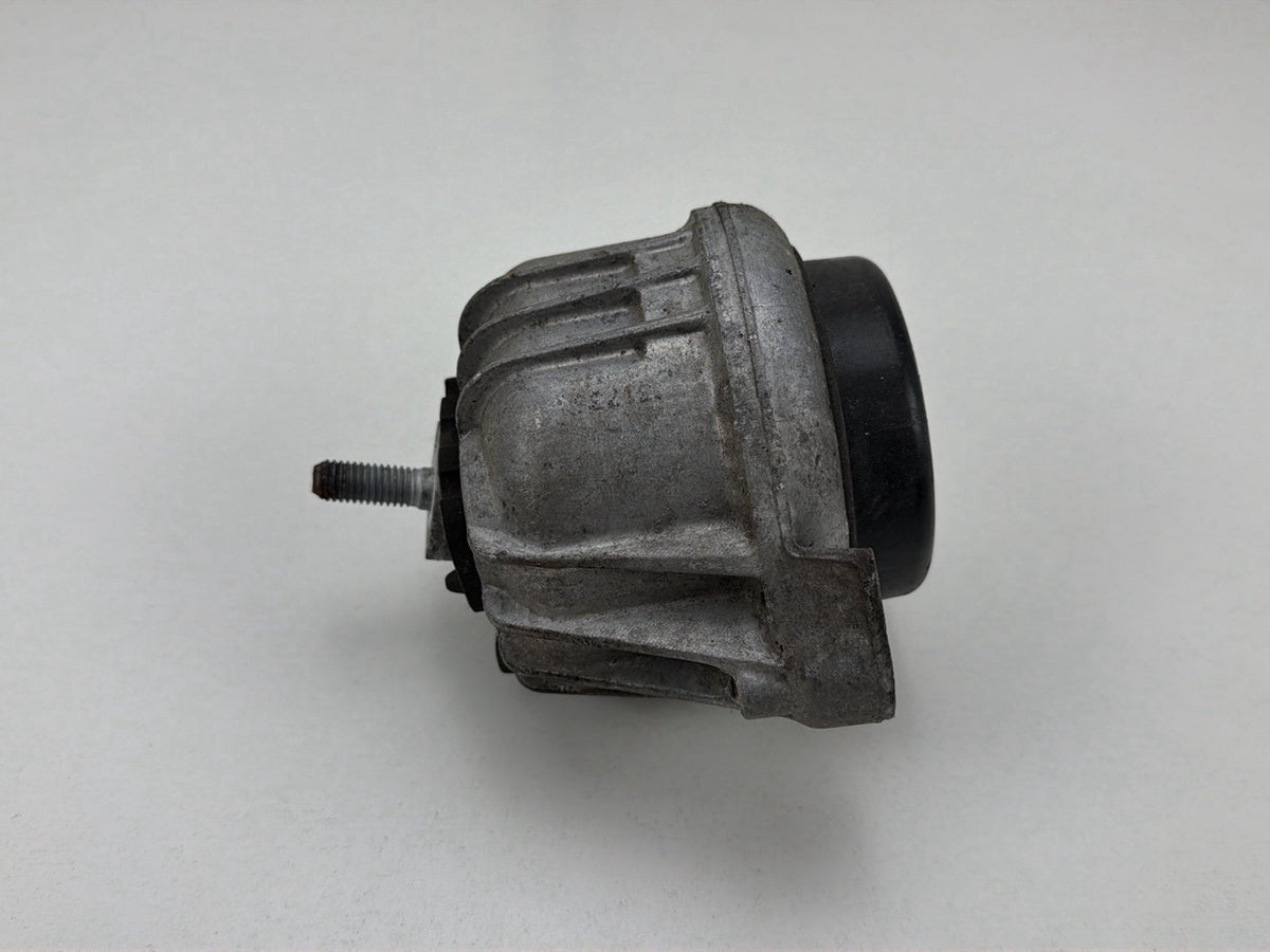 2014 BMW X1 E84 SUV Engine Mount 139811 OEM