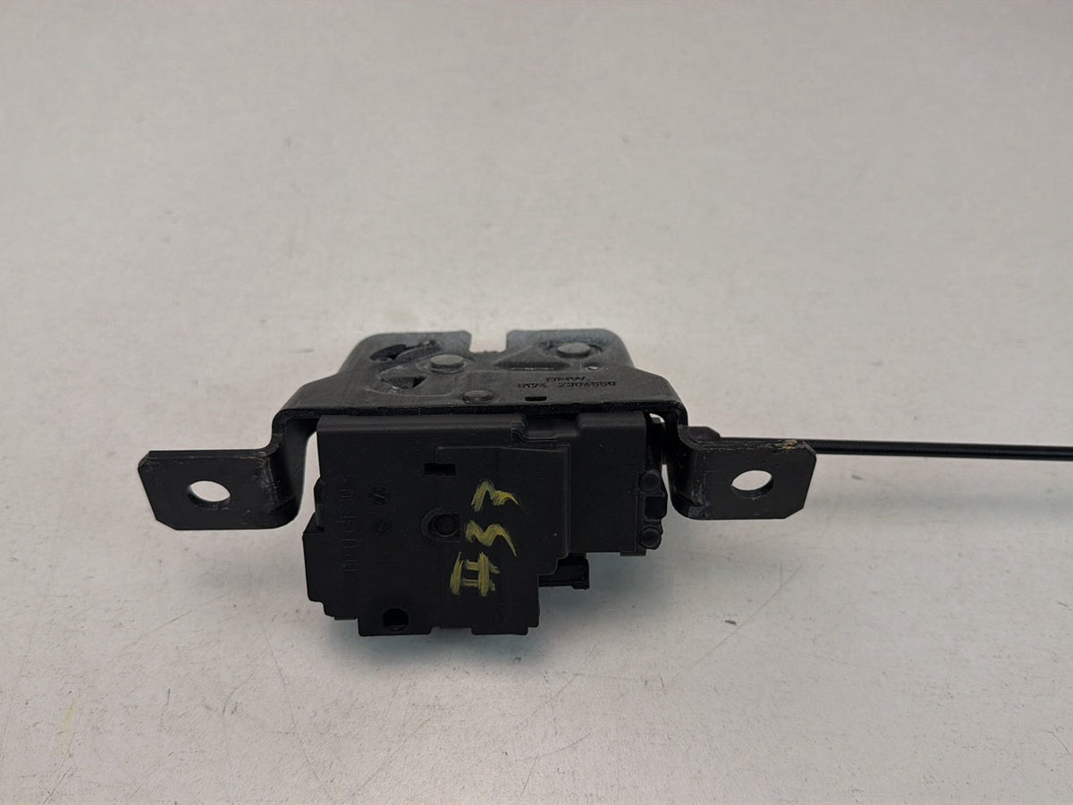 2014-2016 BMW 228i F22 Rear Trunk Lid Lock Latch Actuator 7304559 OEM