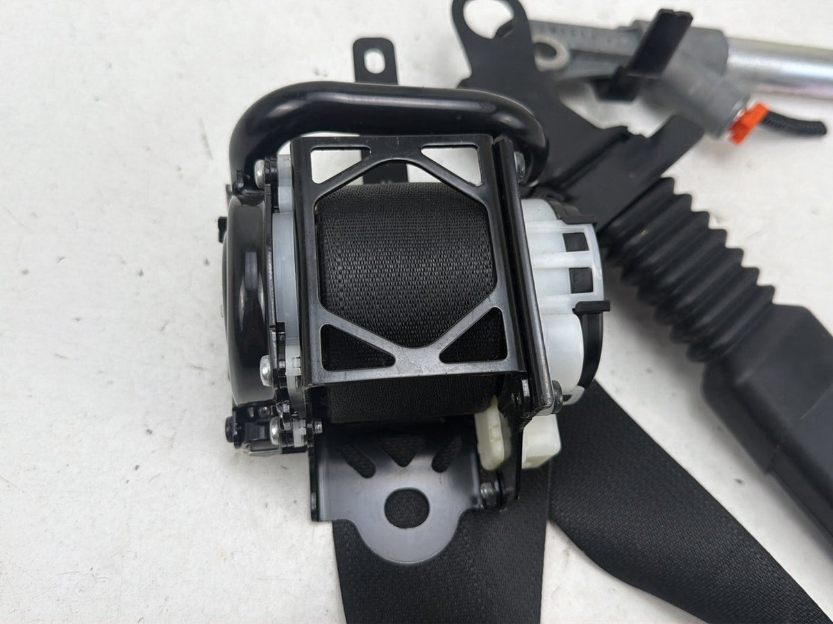 2014-2021 Infiniti Q50 Front Left Driver Side Seat Belt Retractor Assembly OEM