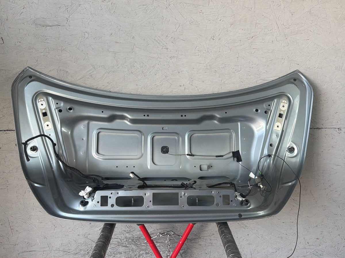 2007-2013 Mercedes-Benz S500 S-Class W221 Rear Trunk Lid w/ Emblem Badge OEM