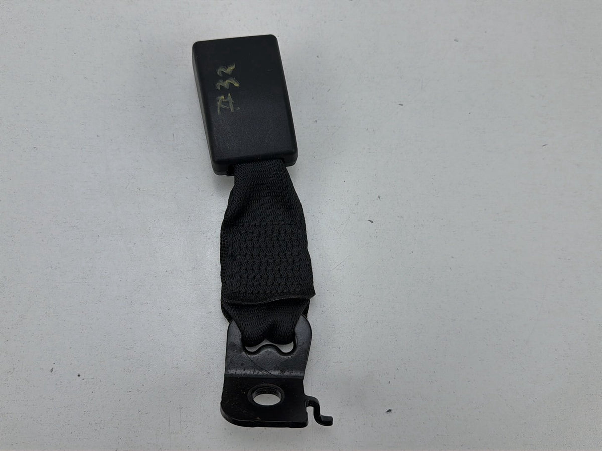 2014-2016 BMW 228i F22- Rear Seat Belt Buckle 619251300D OEM