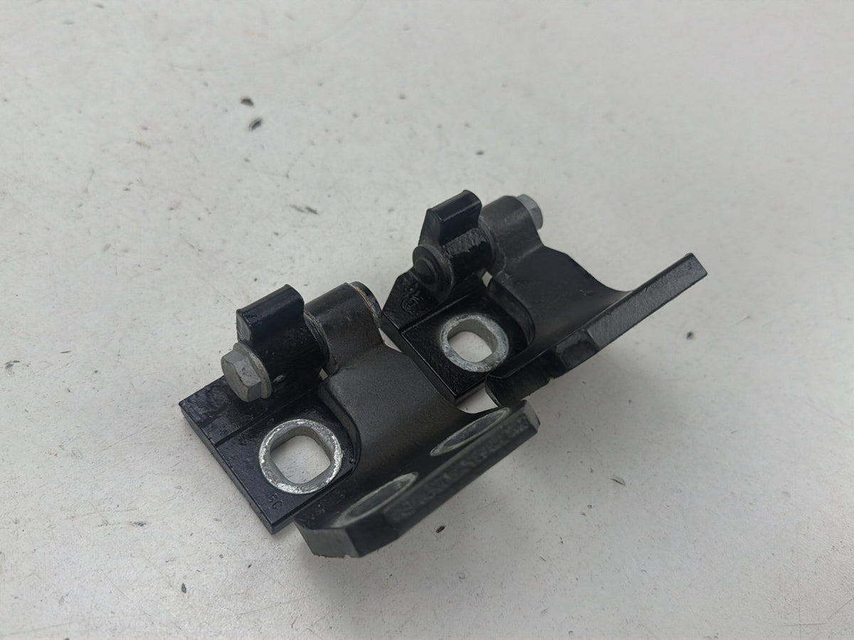 2014-2017 Maserati Ghibli III M157 Front Right Upper-Lower Door Hinge Pair OEM