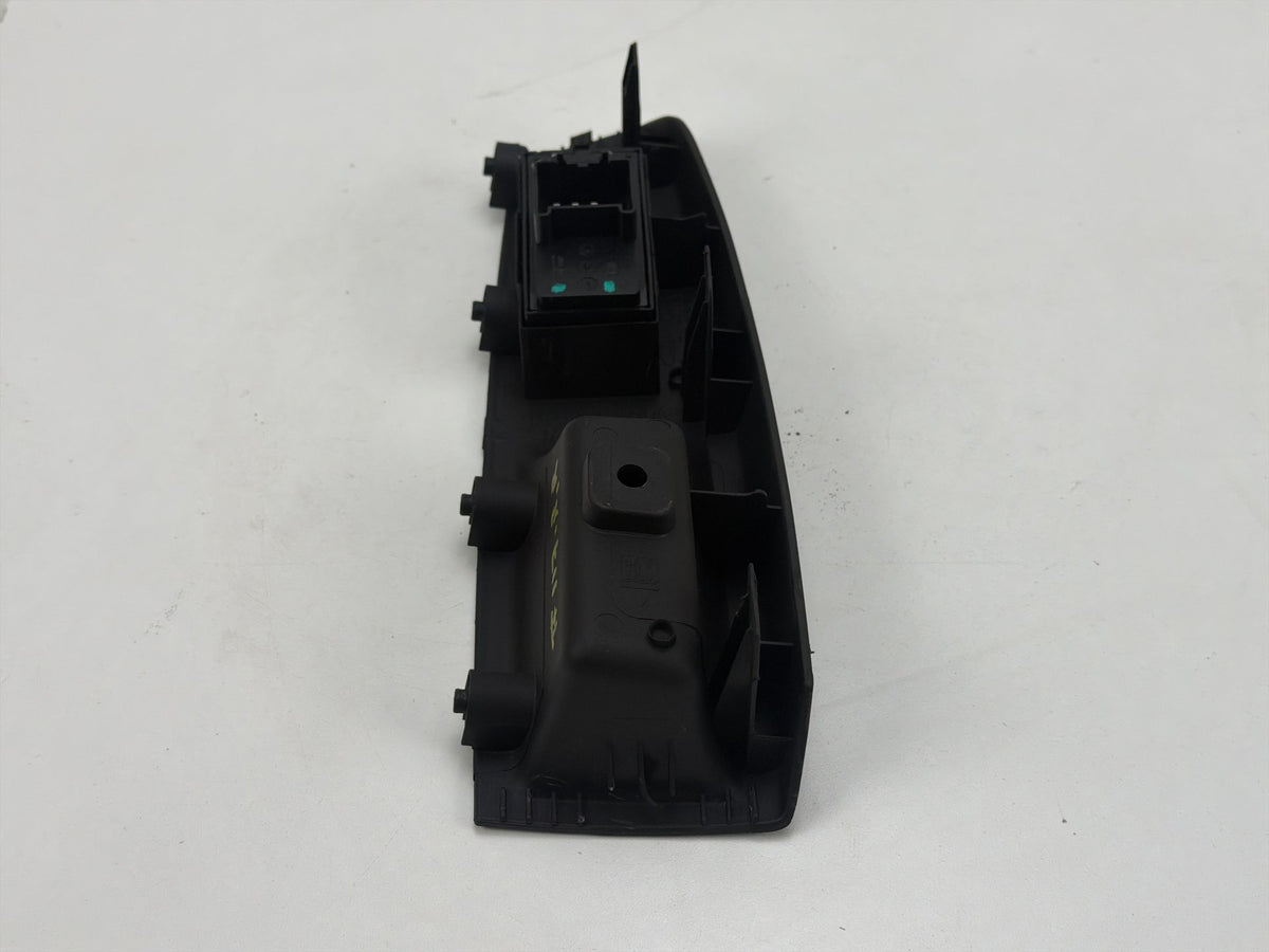 2011-2016 Chevrolet Cruze Rear Right Side Door Window Switch 877569434 OEM