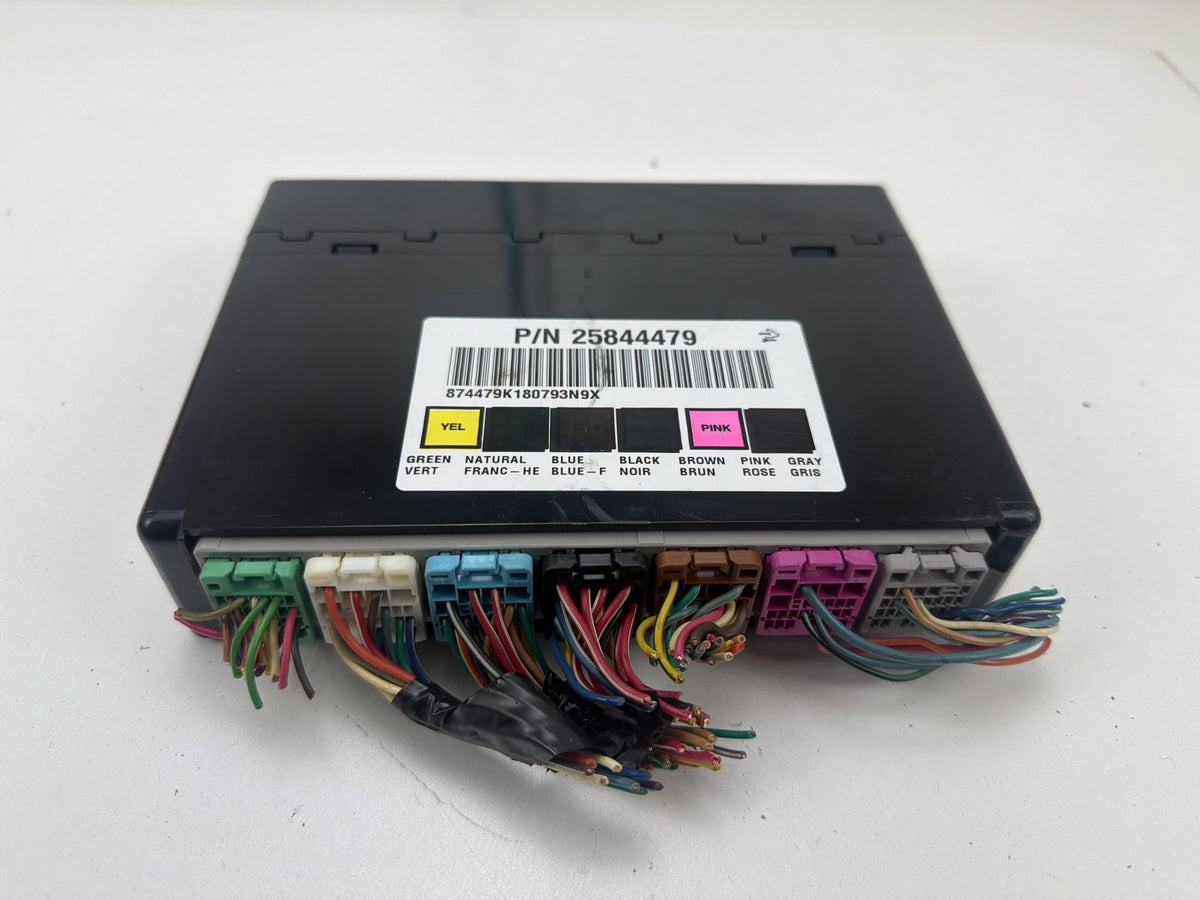 2007-2014 GMC DENALI GMT900 Body Computer Control Module BCM OEM