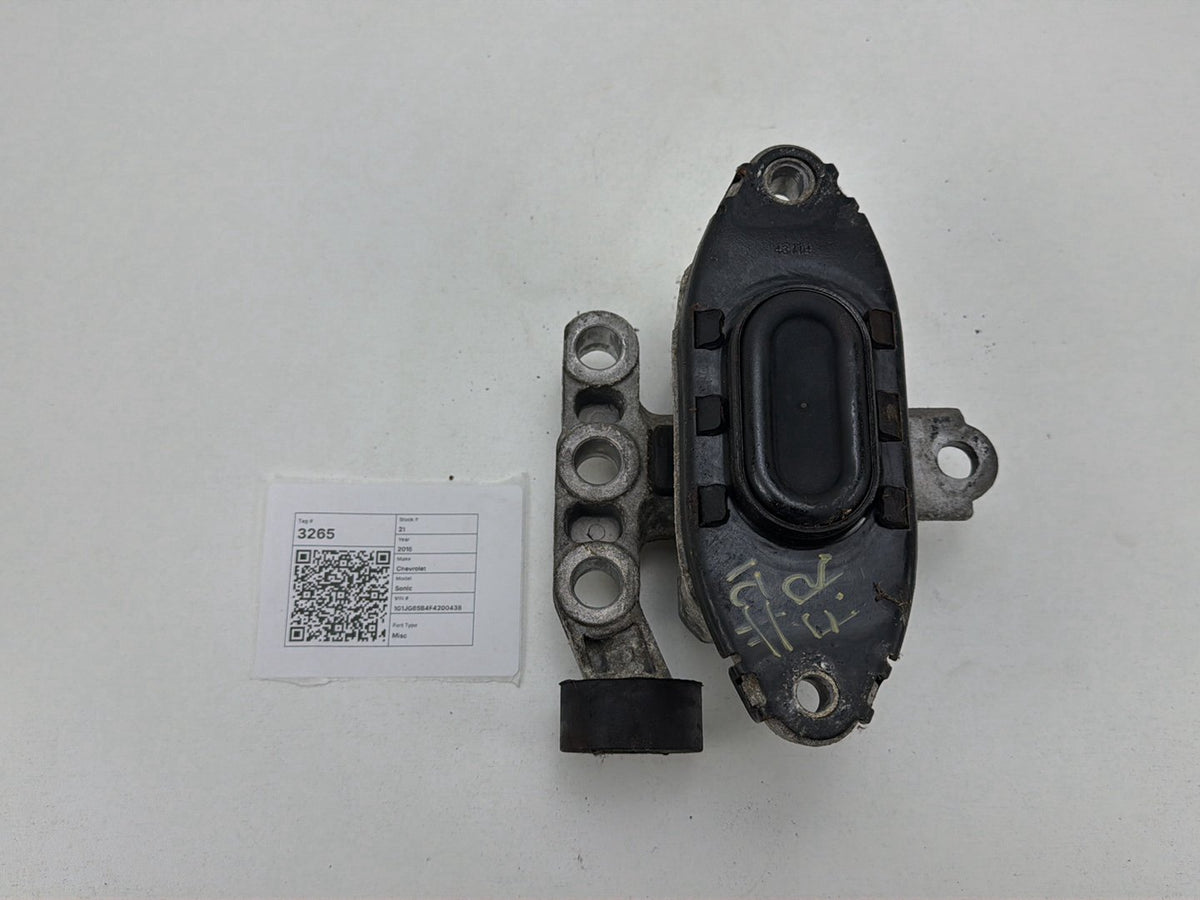2012-2020 Chevrolet Sonic RS Front Right Passenger Side Engine Motor Mount OEM