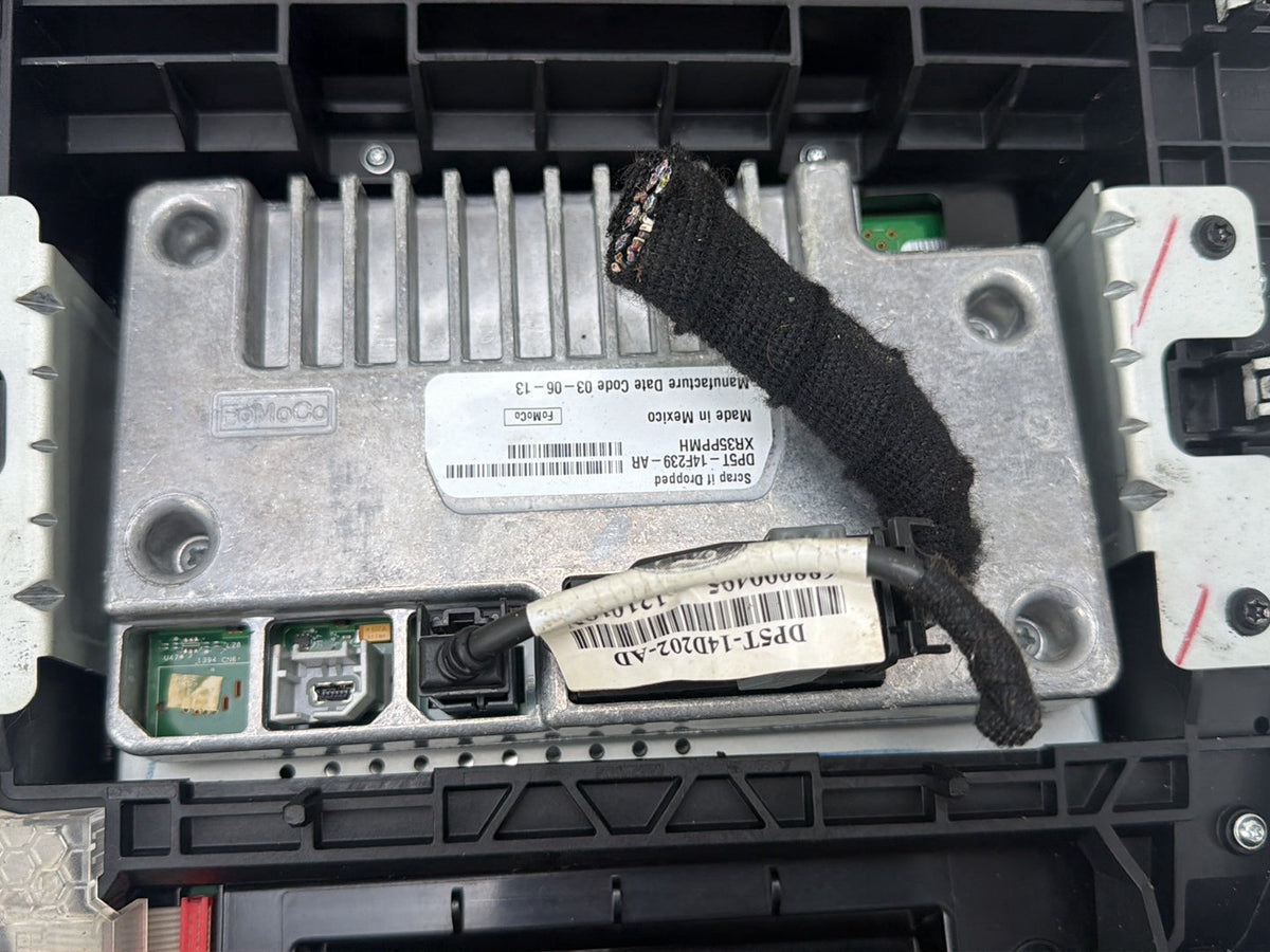 2013-2016 Lincoln MKZ Radio Screen-Shifter Selector-Air Vent DP5T-14F239-AR OEM