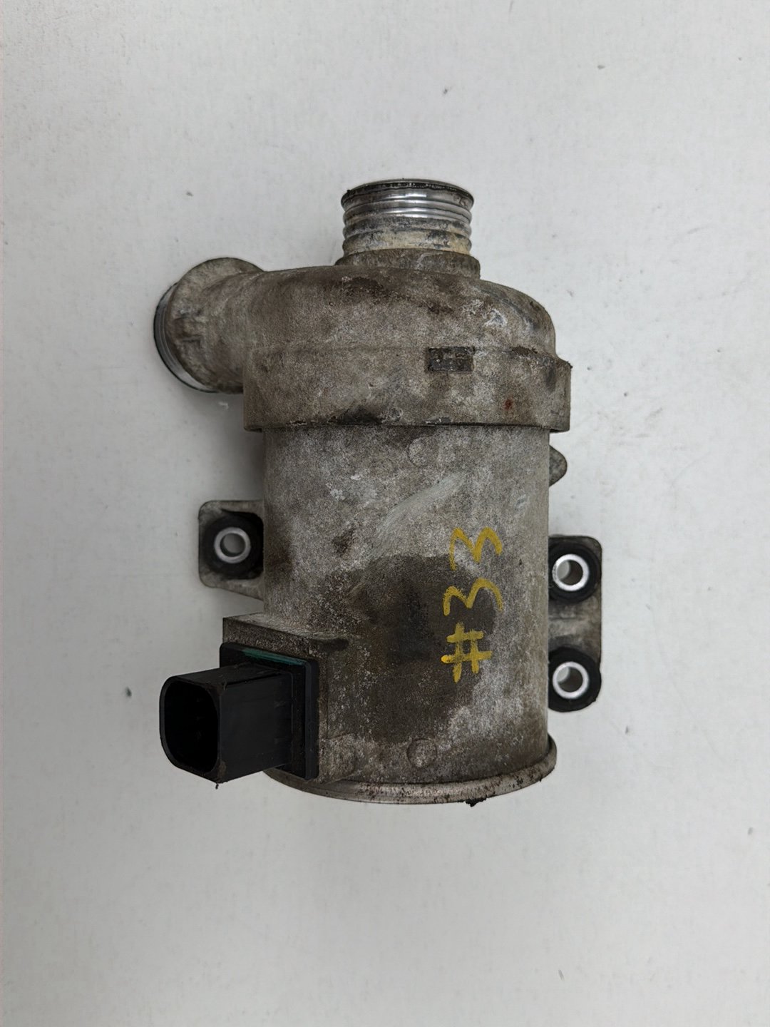 2014-2016 BMW 228i F22 Engine Coolant Electric Water Pump 8625097 OEM
