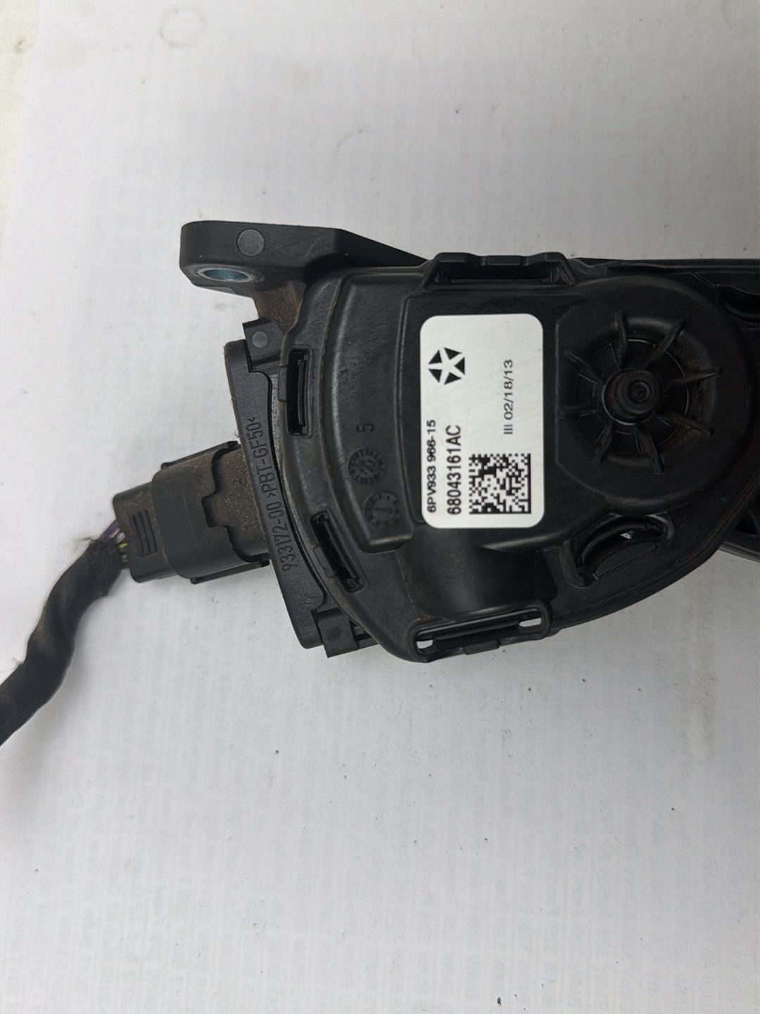 2013-2018 Ram 1500 Accelerator Gas Pedal Assembly Position Sensor 68043161AC OEM