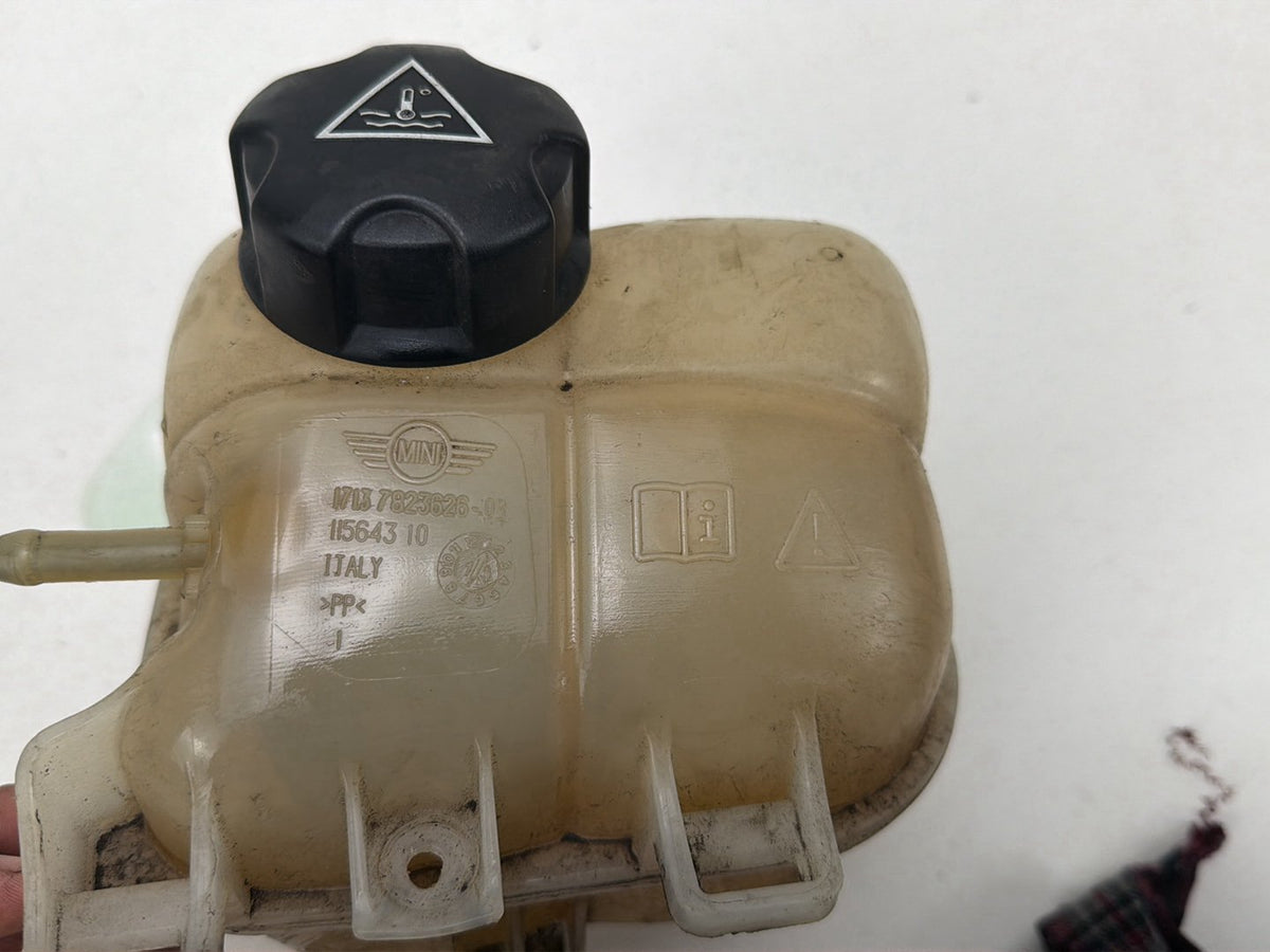 2011-2016 Mini Countryman Cooper Overflow Bottle 17137823626 OEM