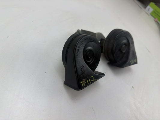 2014-2021 Maserati Quattroporte Front Dual Electric Horns Set High Low Tone OEM