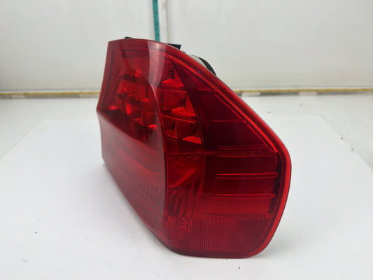 2009-2011 BMW 335i xDrive Rear Right Passenger Side Outer Tail Light 7289430 OEM