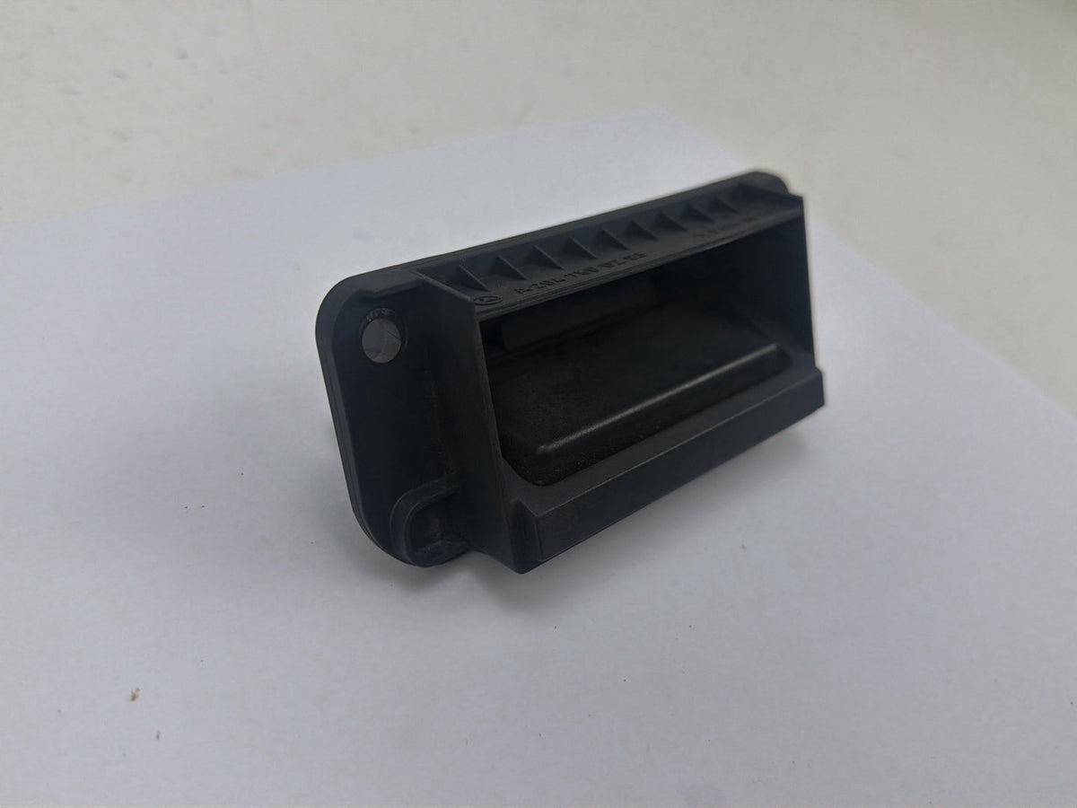 2010-2014 Mercedes-Benz C-Class C250 Rear Trunk Tailgate Lid Release Switch OEM