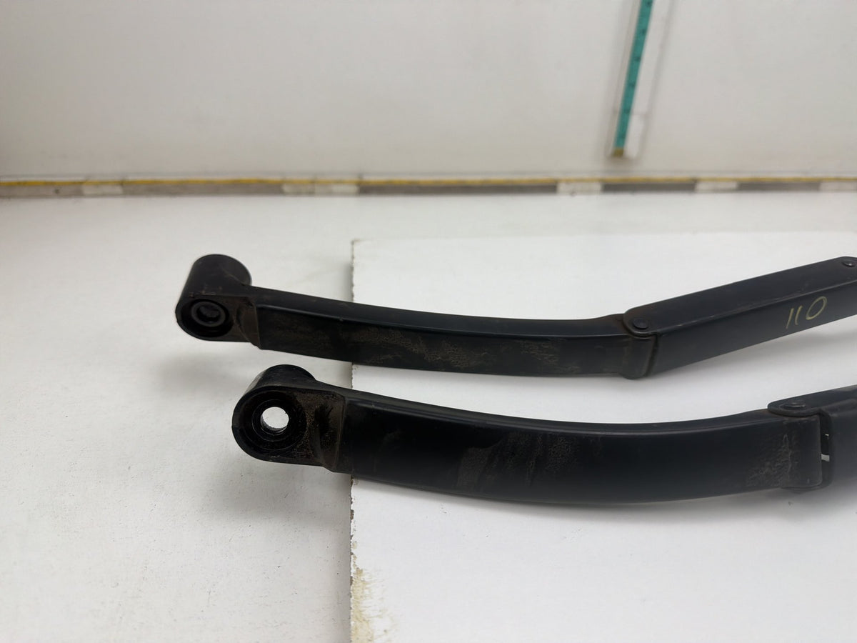 2013-2018 Nissan Altima Front Left & Right Windshield Wiper Arms Pair OEM