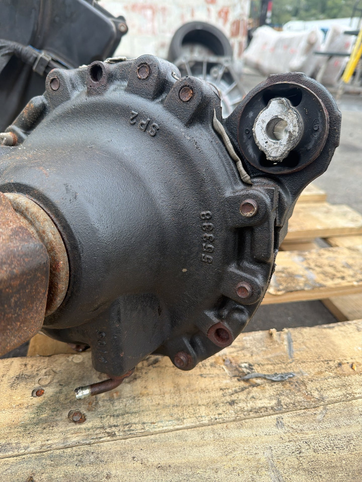 2010-2013 Land Rover Range Rover Sport 4WD Front Differential Axle Carrier OEM