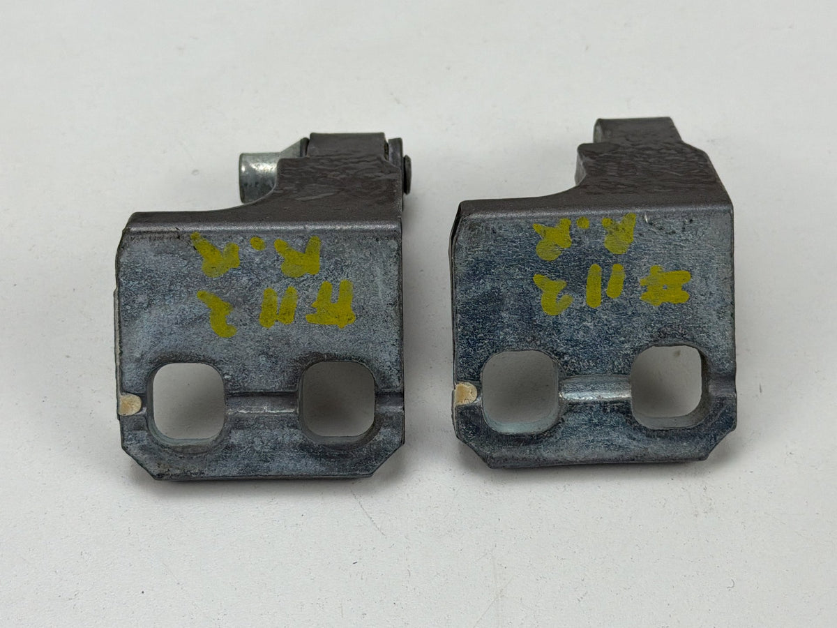 2014-2021 Maserati Quattroporte Rear Right Side Upper Lower Door Hinges Set OEM