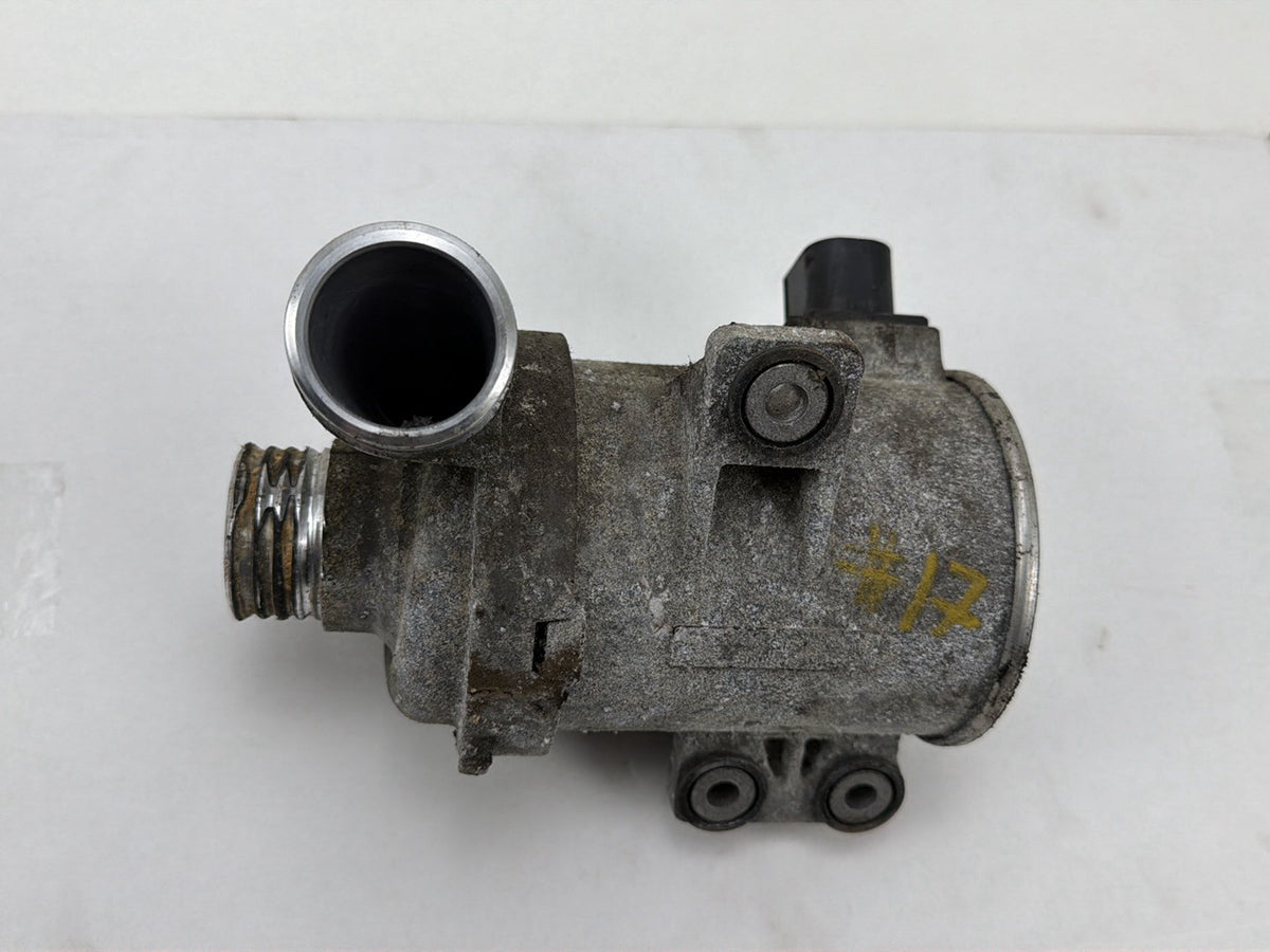 2014 BMW X1 E84 SUV Water Pump Pulley 17669711 OEM