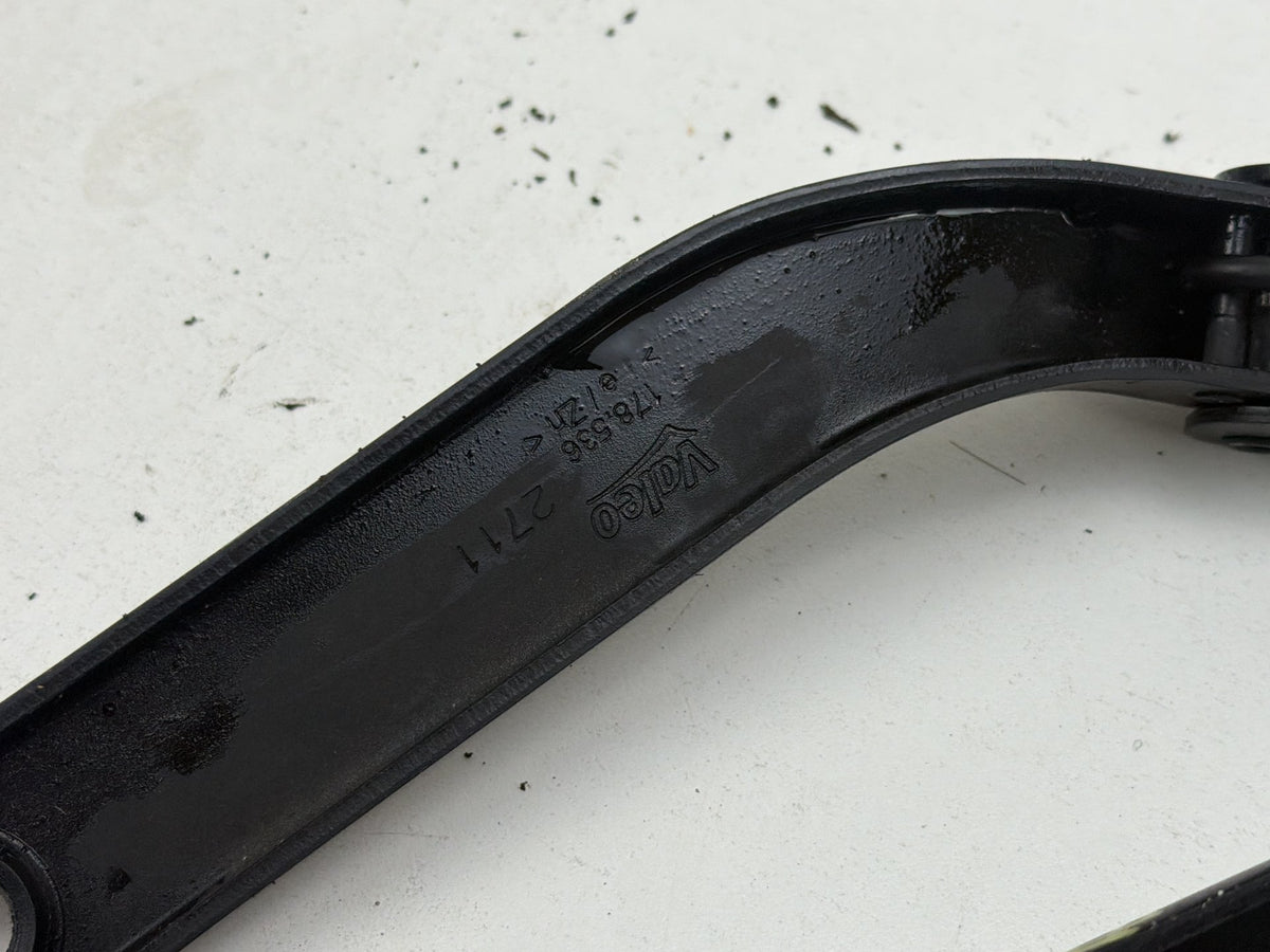 2007-2013 BMW X5 Front Left & Right Side Windshield Wiper Arm Set of 2 OEM