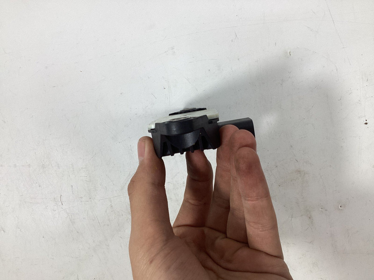 2011-2015 Chevrolet Volt Yaw Rate Sensor 13578324 OEM