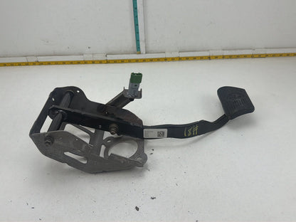 2014-2017 Maserati Ghibli III M157 Pedal Brake Stop Foot With Pad Bracket OEM