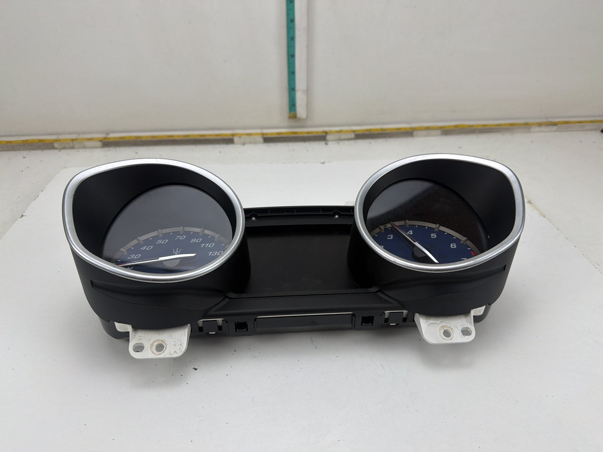 2014-2017 Maserati Ghibli Speedometer Instrument Gauge Cluster 670030640 OEM