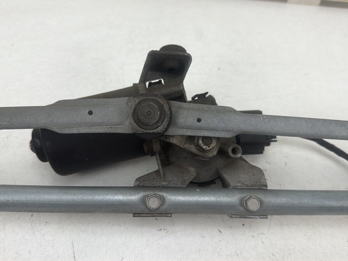 2008-2013 Land Rover Front Right Windshield Wiper Motor W/ Linkage 95012138 OEM