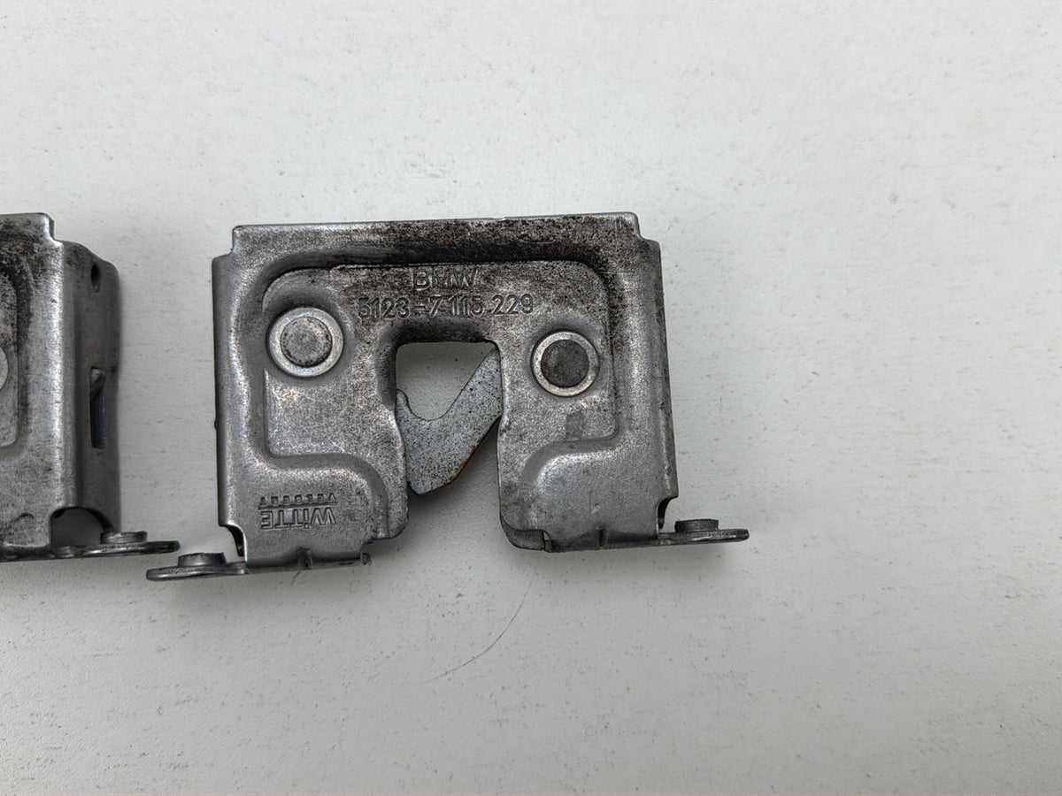 2014 BMW X1 E84 SUV Hood Latch 5123-7115 229 OEM