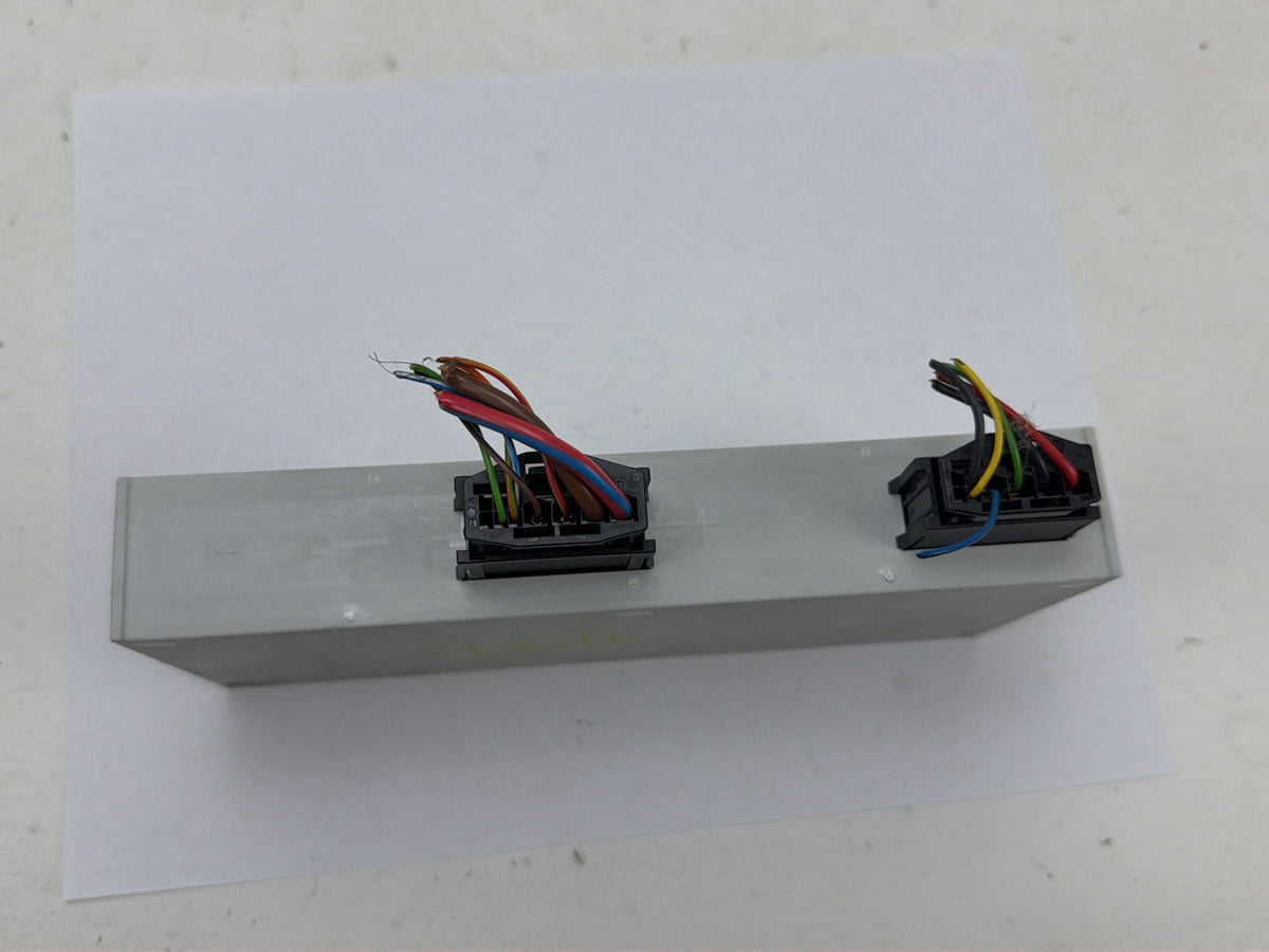 2014-2015 BMW 528i Tailgate Control Module 61.35 7361970 OEM