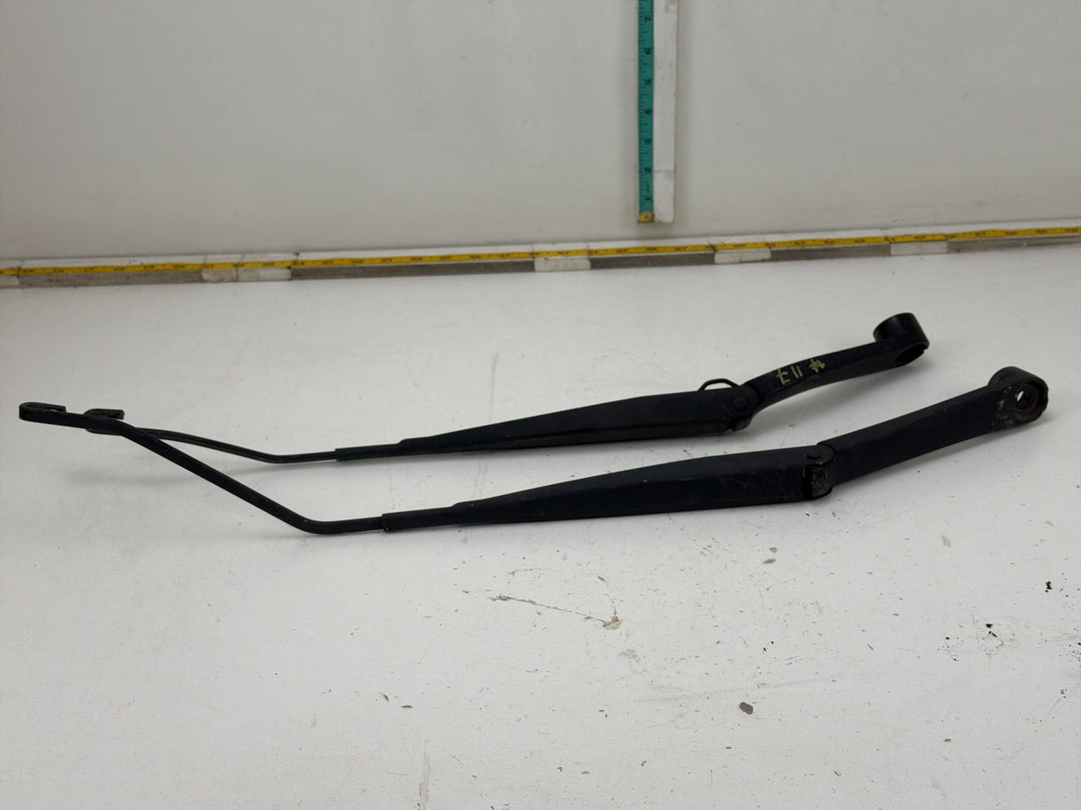 2011-2016 Chevrolet Cruze Front Left & Right Side Wiper Arm Set of 2 OEM