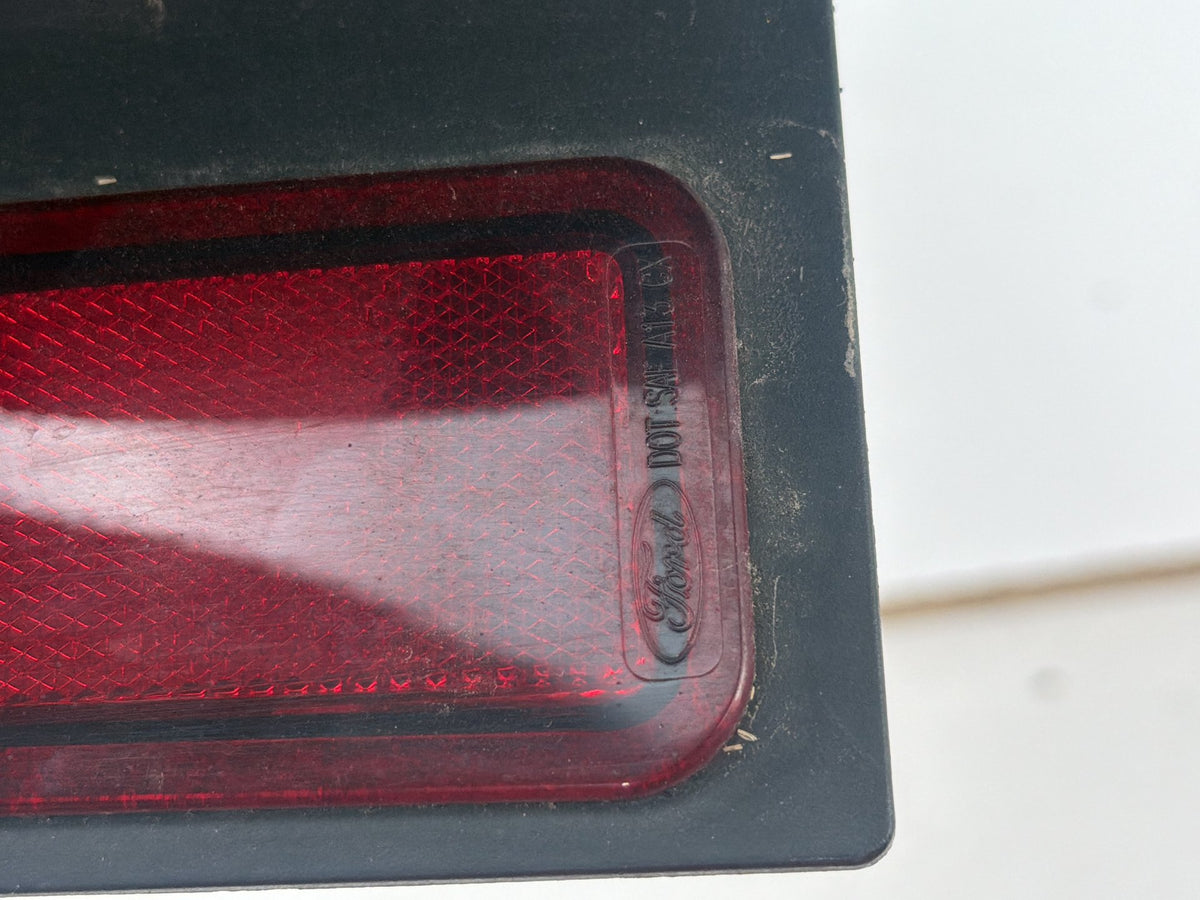 2013-2016 Ford C-Max Rear Right Side Outer Tail Light Lamp DM51-13404-AC OEM
