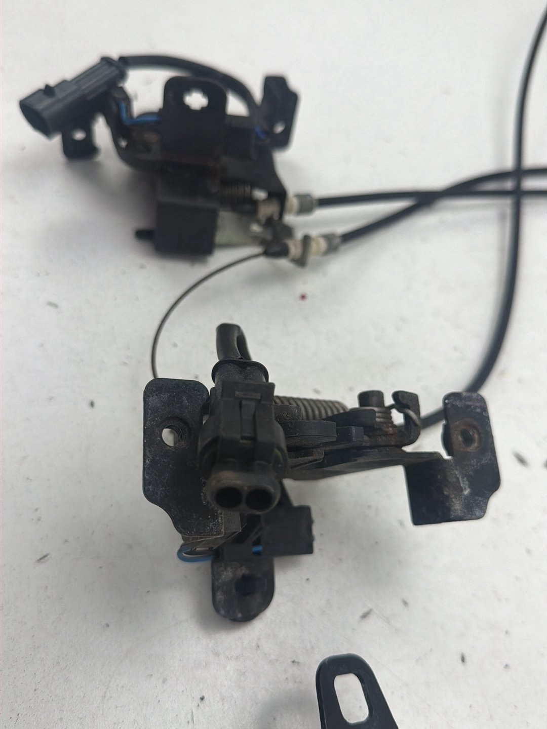 2014-2017 Maserati Ghibli III M157 Front Hood Latch Lock Actuator Cable Set OEM