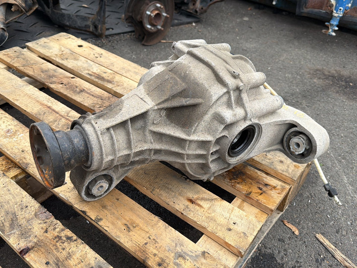 2003-2006 Porsche Cayenne Rear Differential Axle Assembly 3.2LT OEM