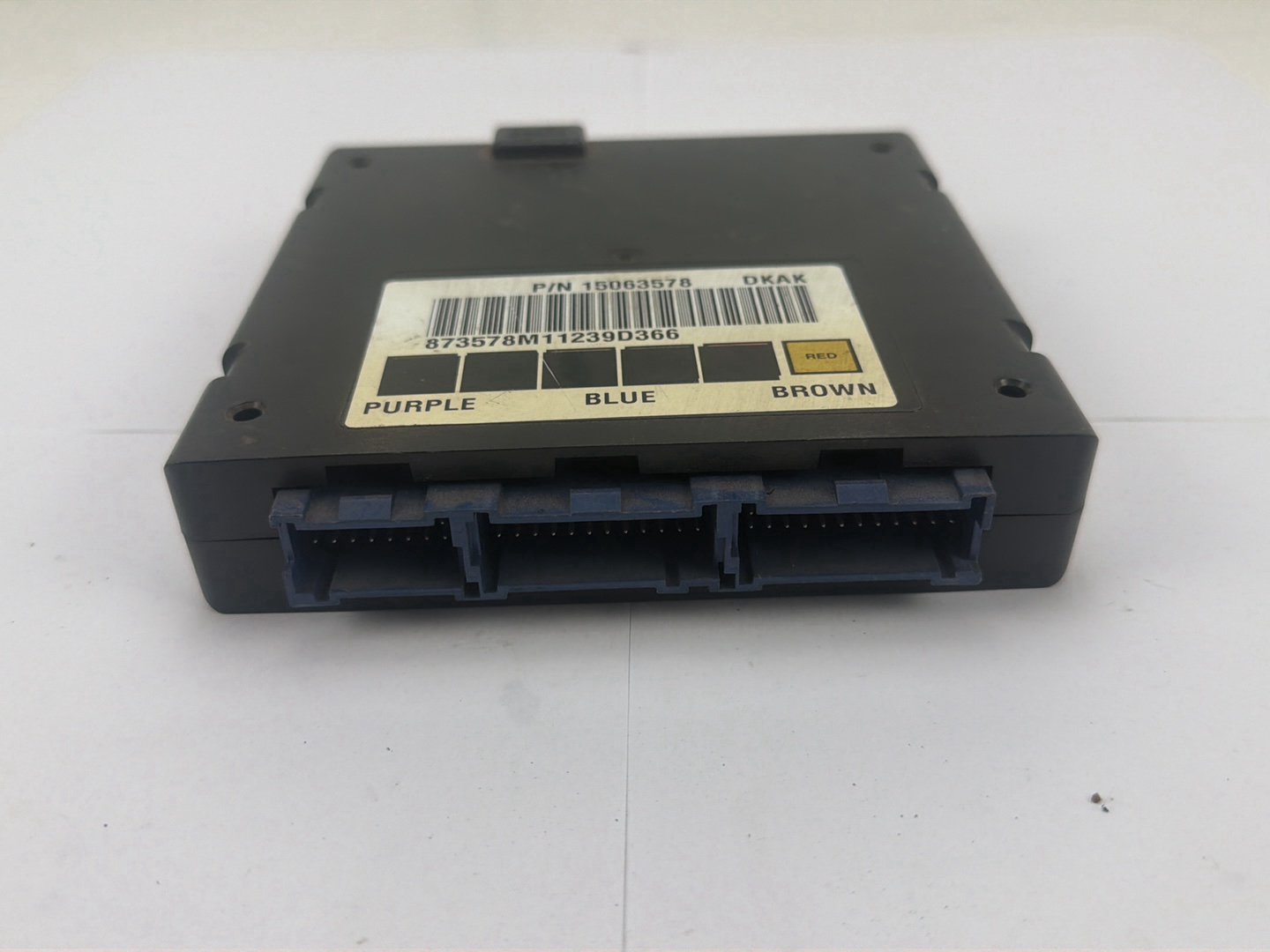 2000-2002 Chevrolet Silverado Body Control Module BCM 15063578 OEM