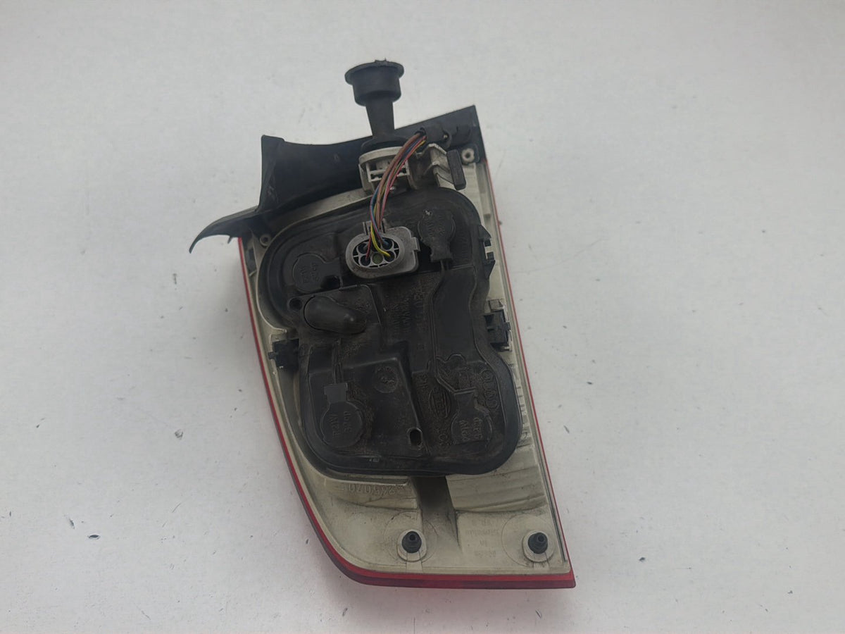 2005-2008 Audi A4 Rear Right Passenger Side Outer Tail Light Lamp R965070 OEM