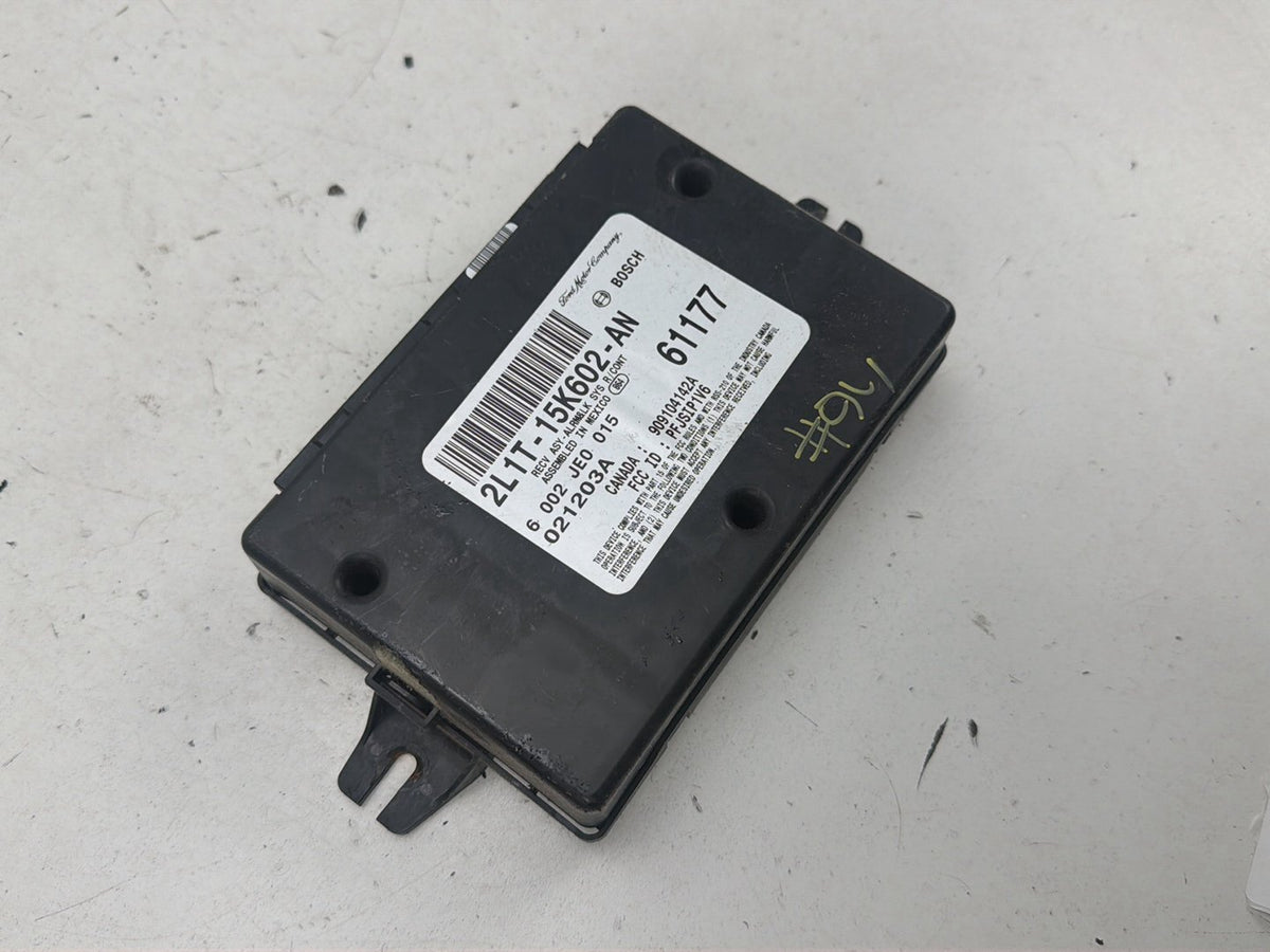 2003-2006 Lincoln Navigator Keyless Entry Receiver Module 2L1T-15K602-AN OEM