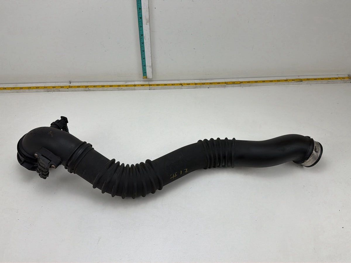 2014 BMW X1 E84 SUV Air Preheat Pipe 7843531-01 OEM